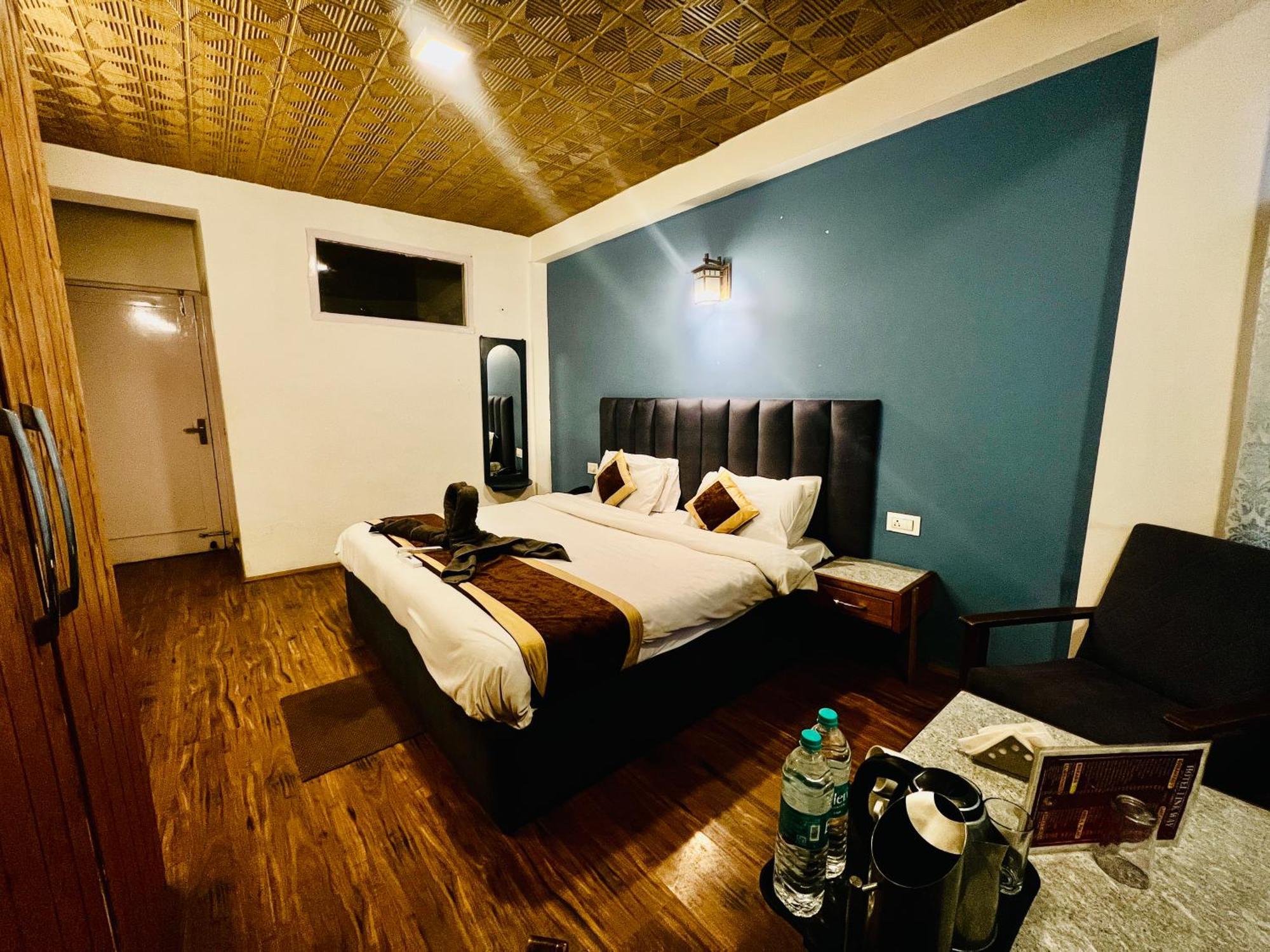Hotel Green Link -#Near Volvo Bus Stand #Mountain View #River View #Open Terrace Manali  Exterior photo